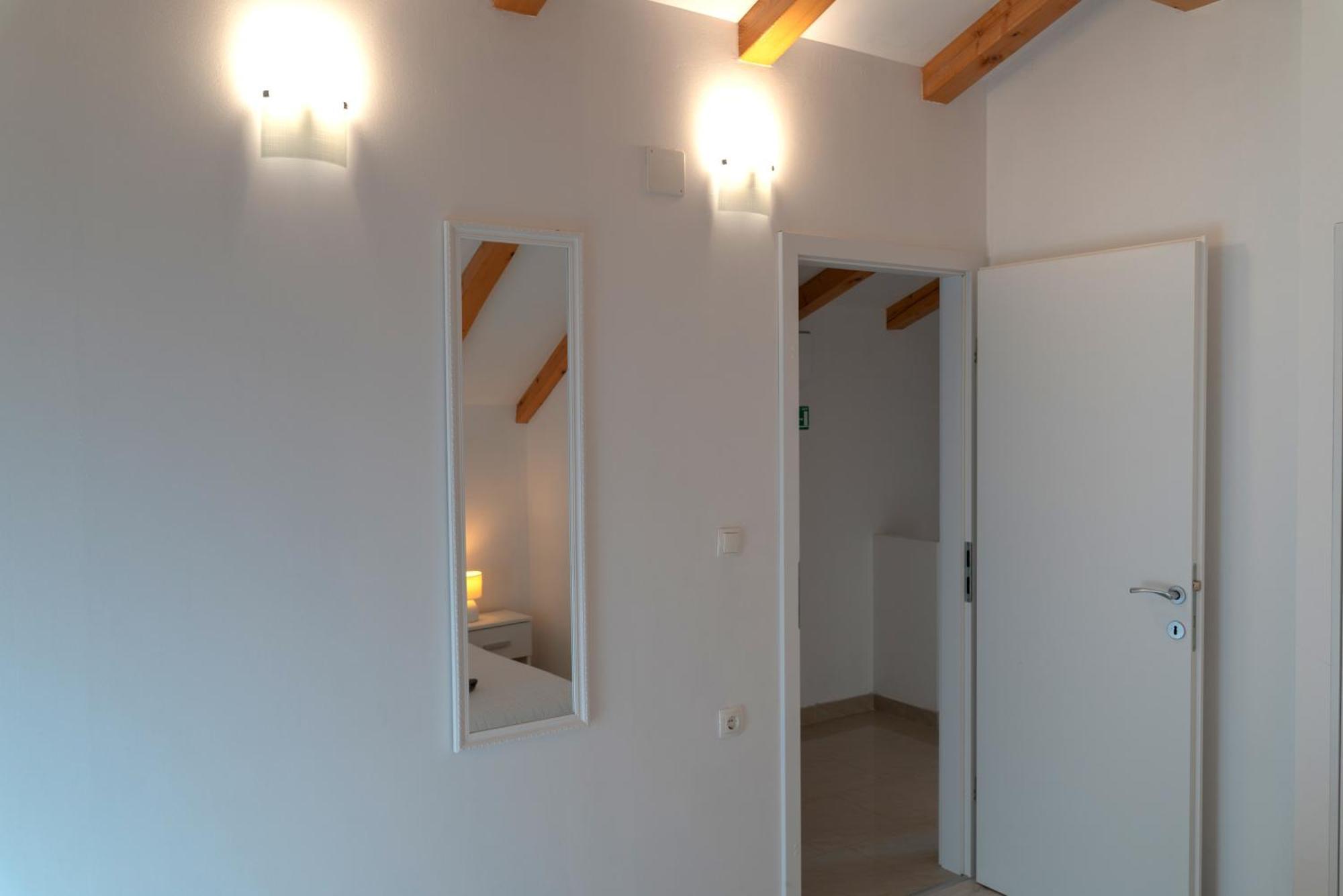 Apartments Srdanovic 오미스 외부 사진