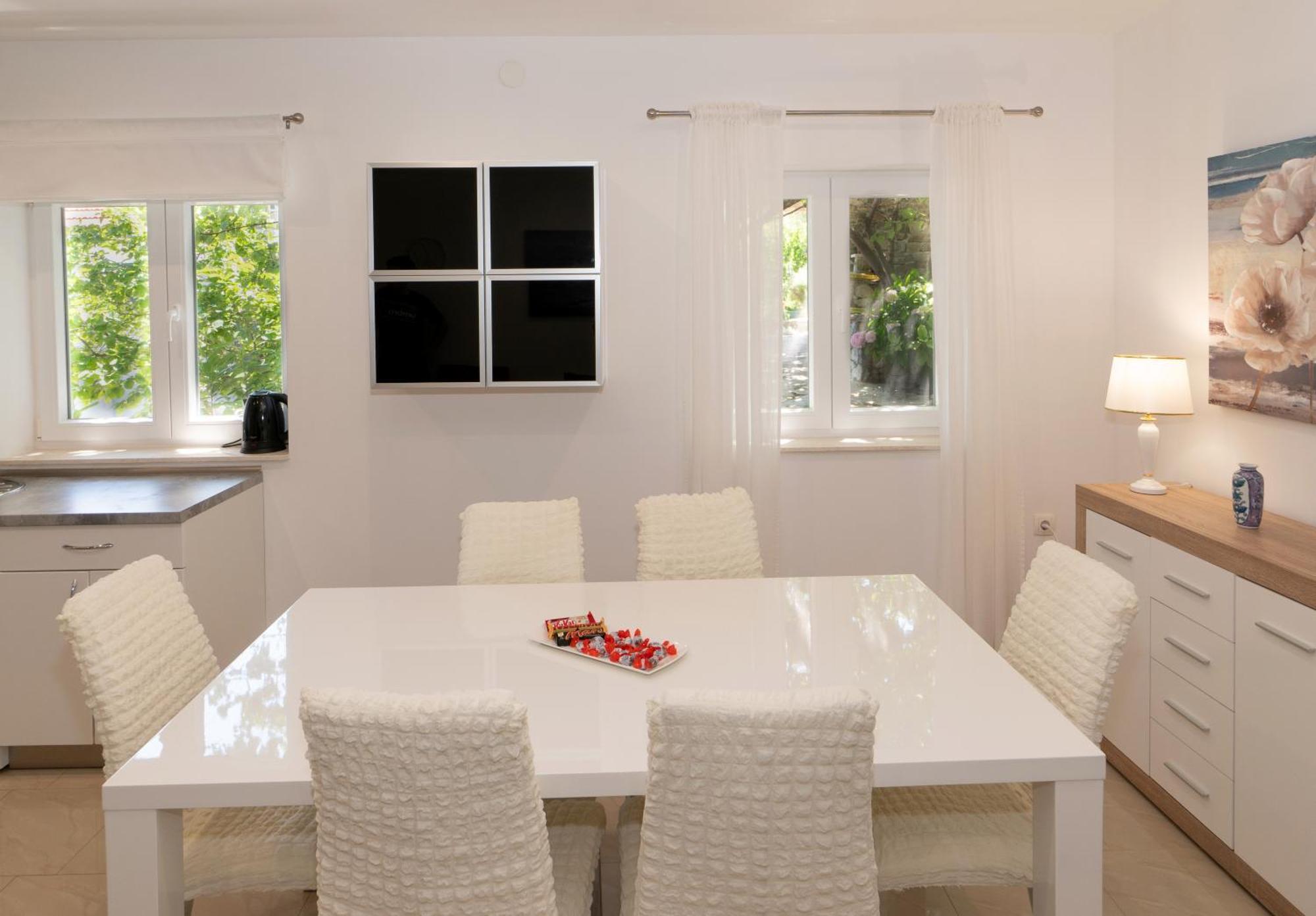 Apartments Srdanovic 오미스 외부 사진