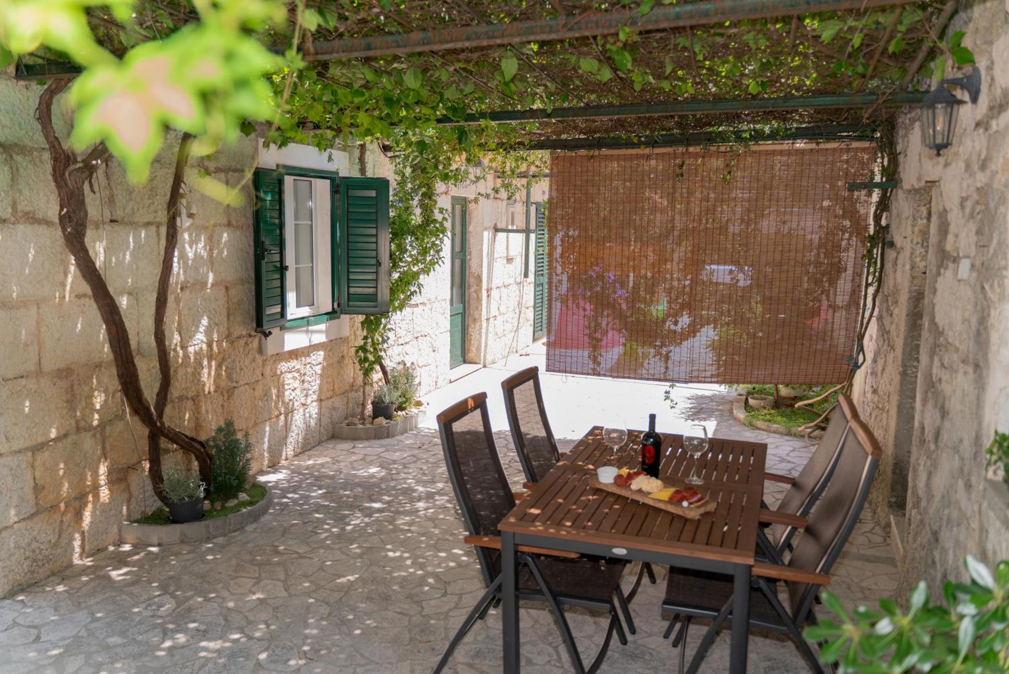 Apartments Srdanovic 오미스 외부 사진