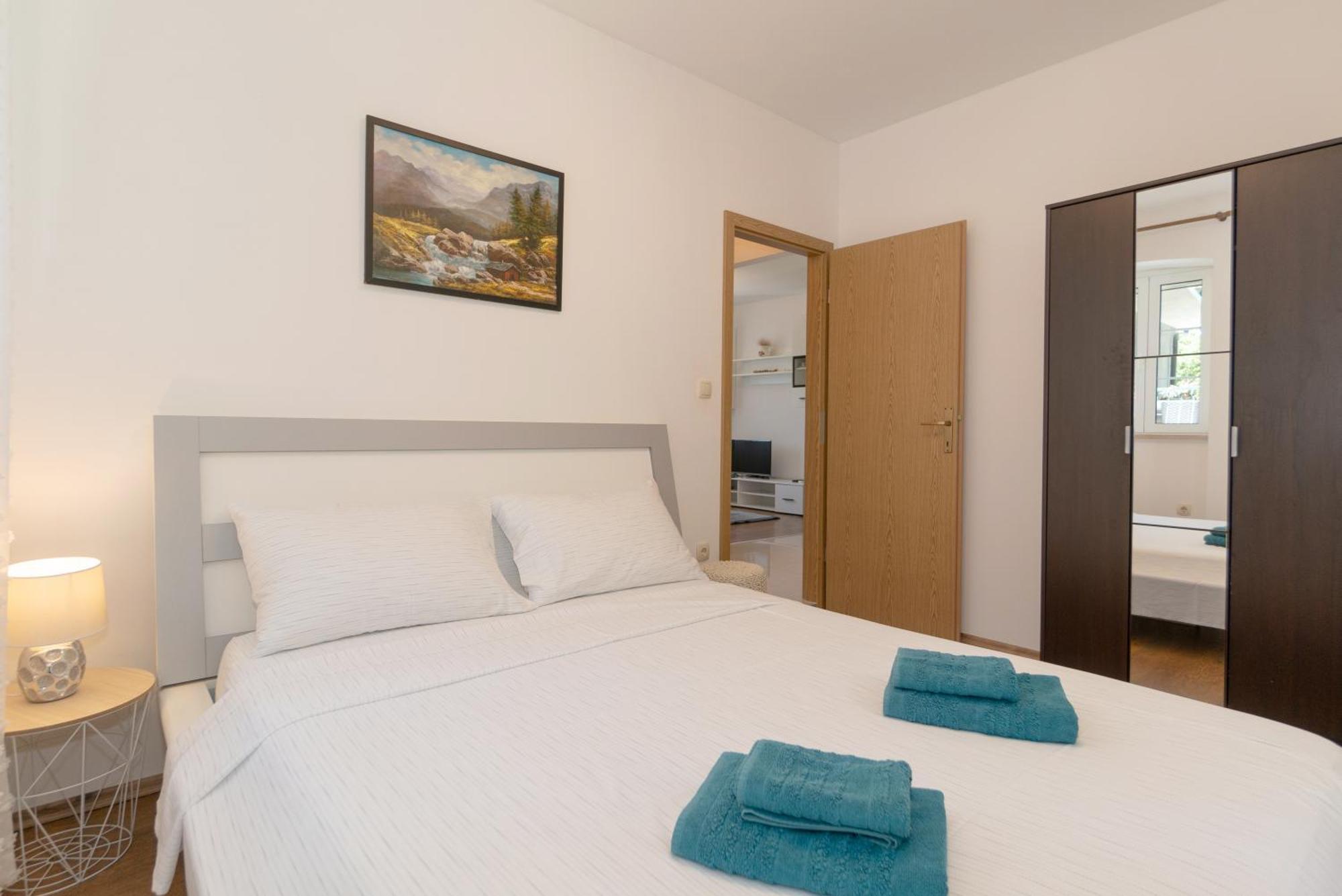 Apartments Srdanovic 오미스 외부 사진