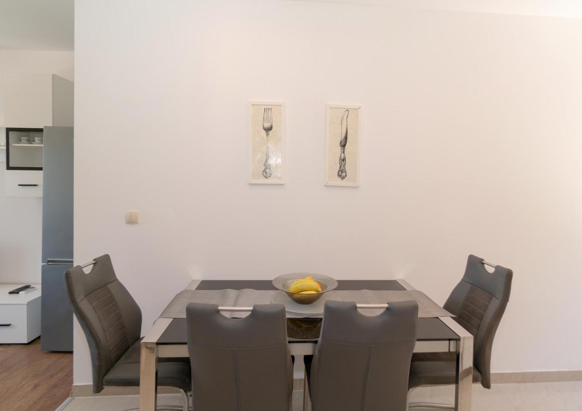 Apartments Srdanovic 오미스 외부 사진