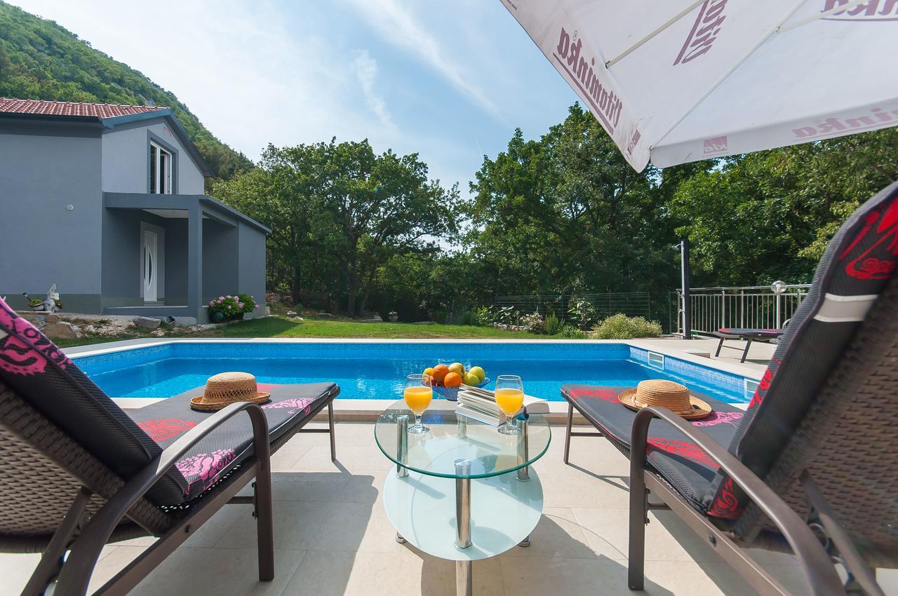 Apartments Srdanovic 오미스 외부 사진